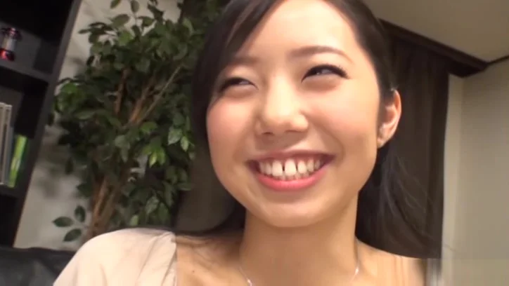 Hot Asian beauty gets her pretty face filled with cum
