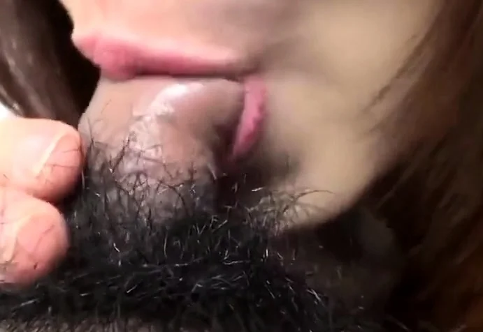 Cute Japanese girl blowjob