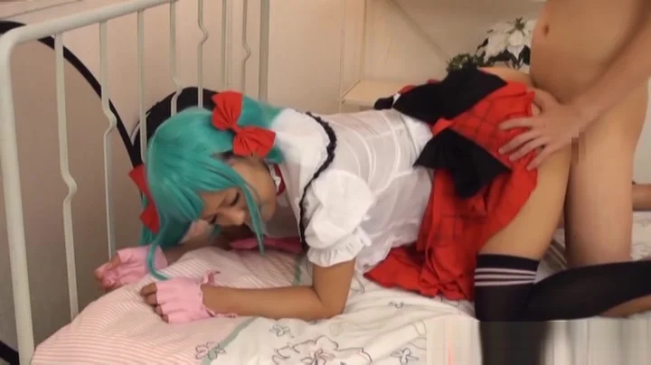 Cosplay Asian chick gets a hard fucking on cam