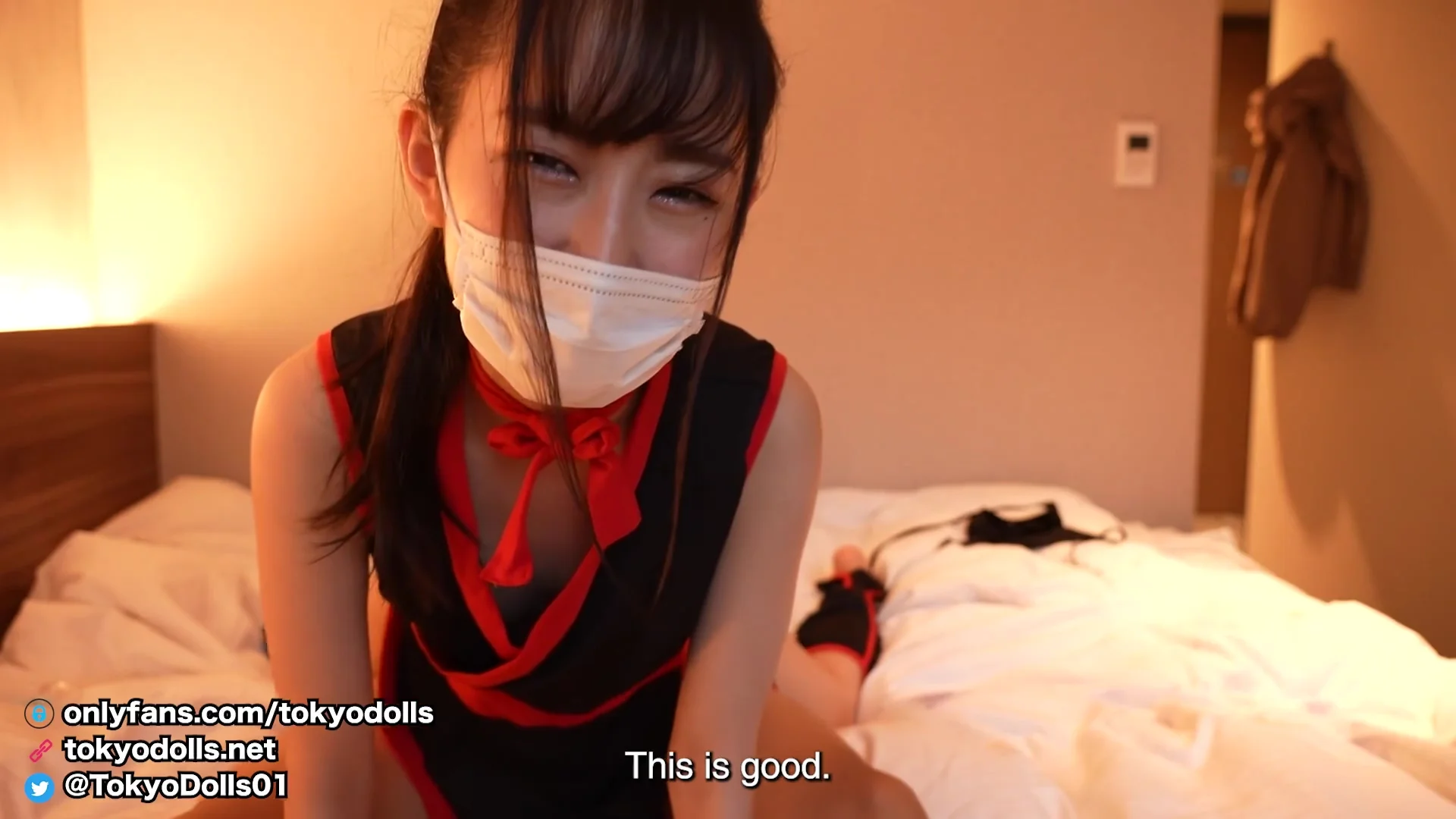 Japanese Girl Gives A Guy A Handjob And Intercrural Sex Wearing A Kunoichi