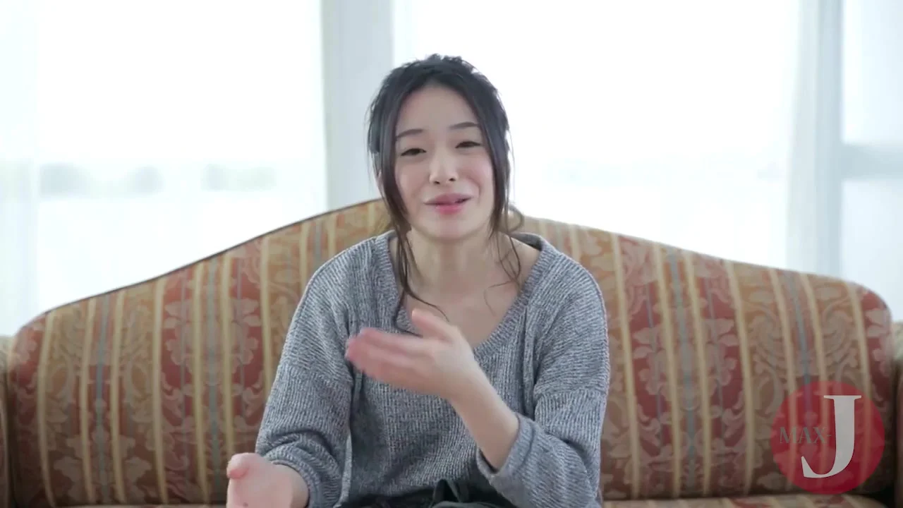 Sweet Asian Teen Is Having A Nice Time At The Casting - AsianHappyEnding