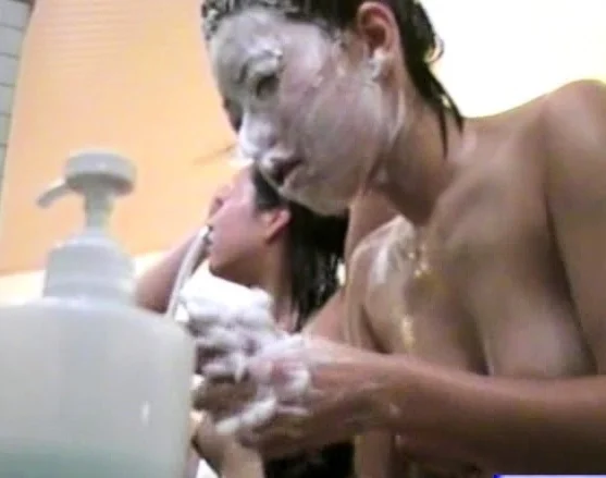 Loud asian chick fingering on hidden cam
