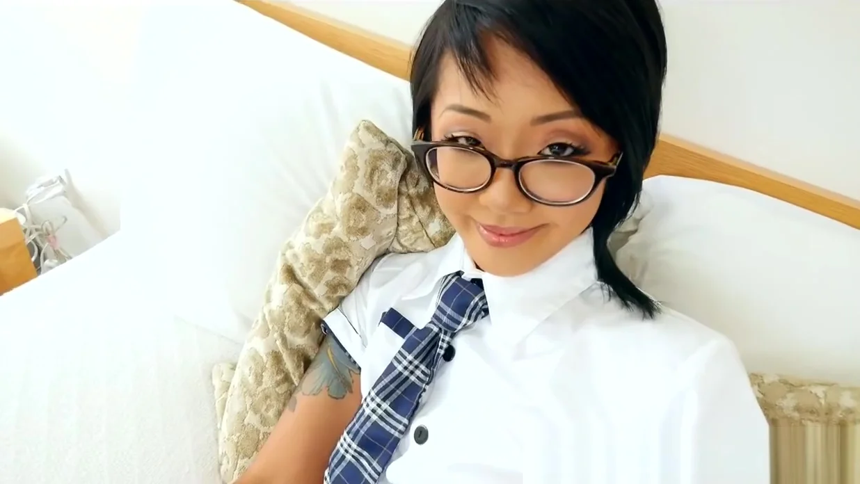 Asian slut in stockings sucks pov dick
